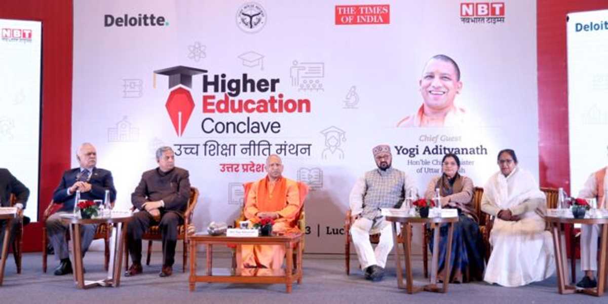 ज्ञान जहां से भी आए, उसके लिए द्वार खुला रखें : सीएम योगी